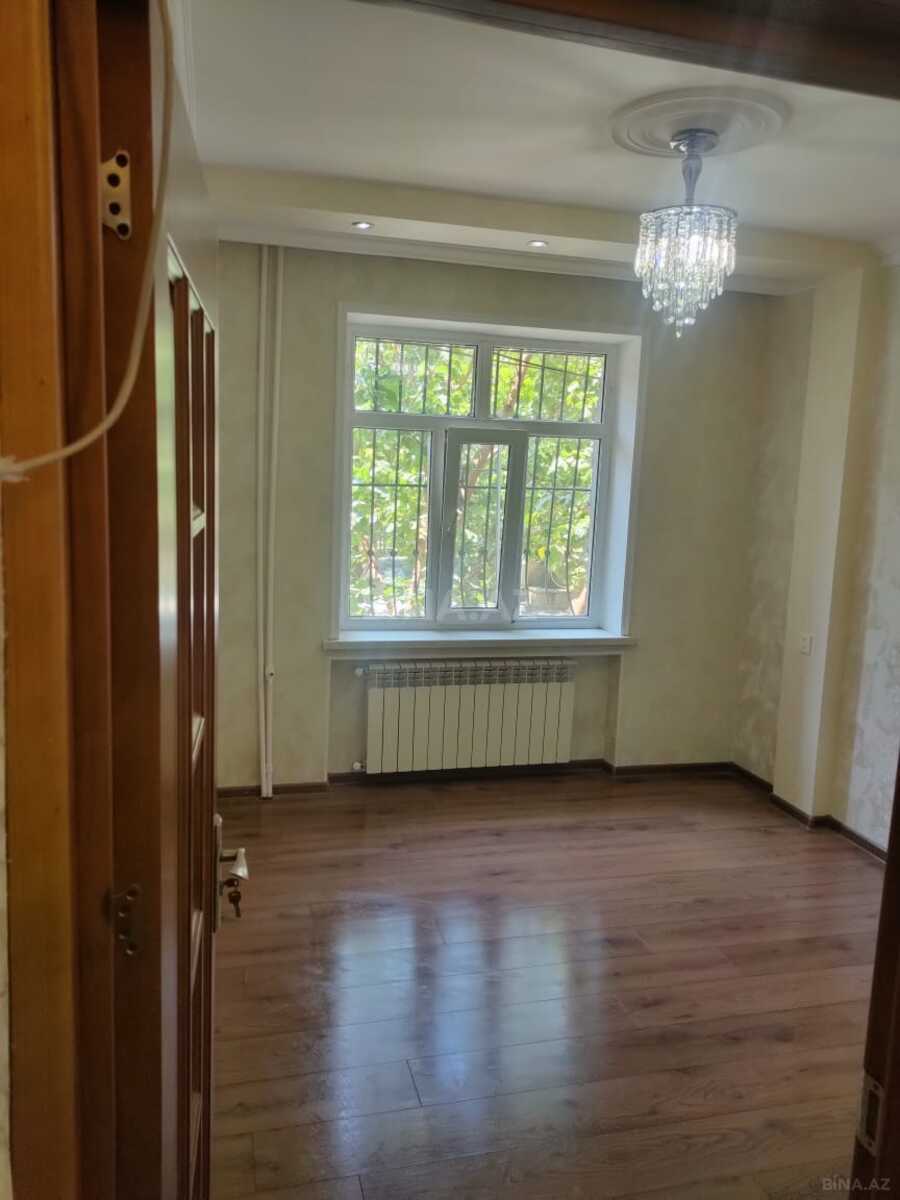 2 otaqlı Köhnə tikili, Əhmədli m., Bakı