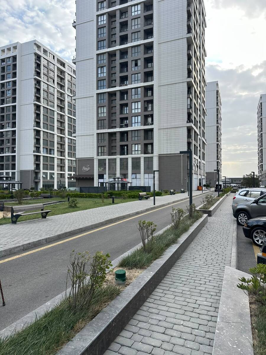 4 otaqlı Yeni tikili, Koroğlu m., Bakı