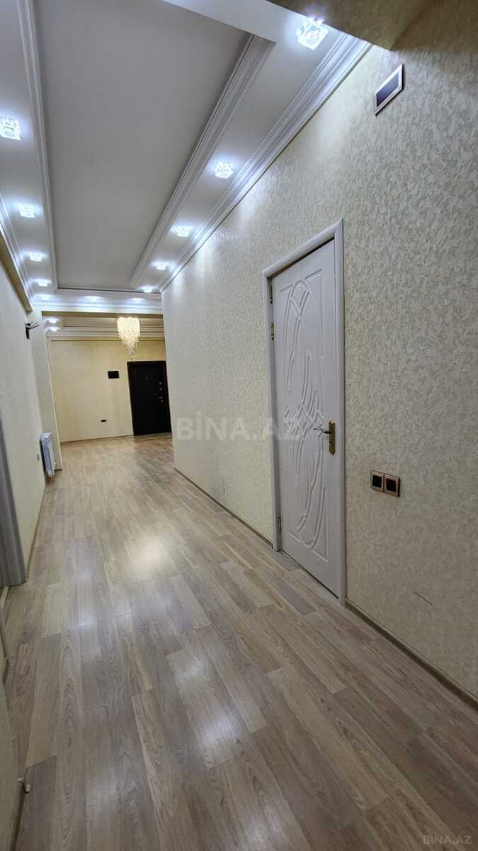 4 otaqlı Yeni tikili, İnşaatçılar m., Bakı