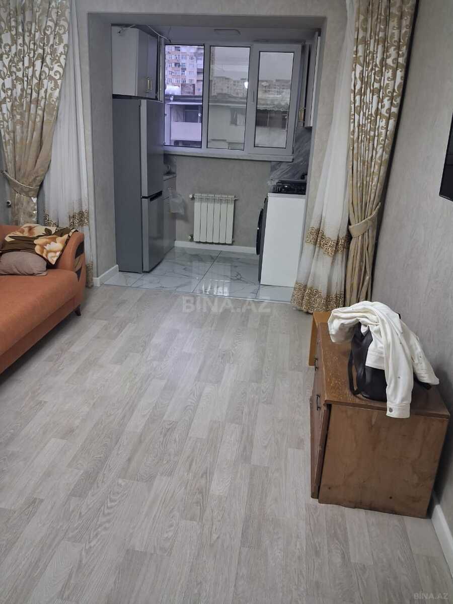 2 otaqlı Köhnə tikili, Elmlər Akademiyası m., Bakı