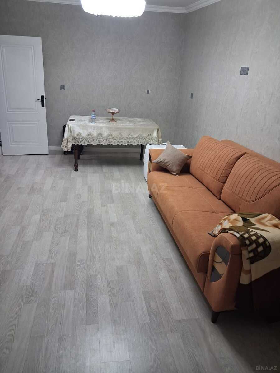 2 otaqlı Köhnə tikili, Elmlər Akademiyası m., Bakı