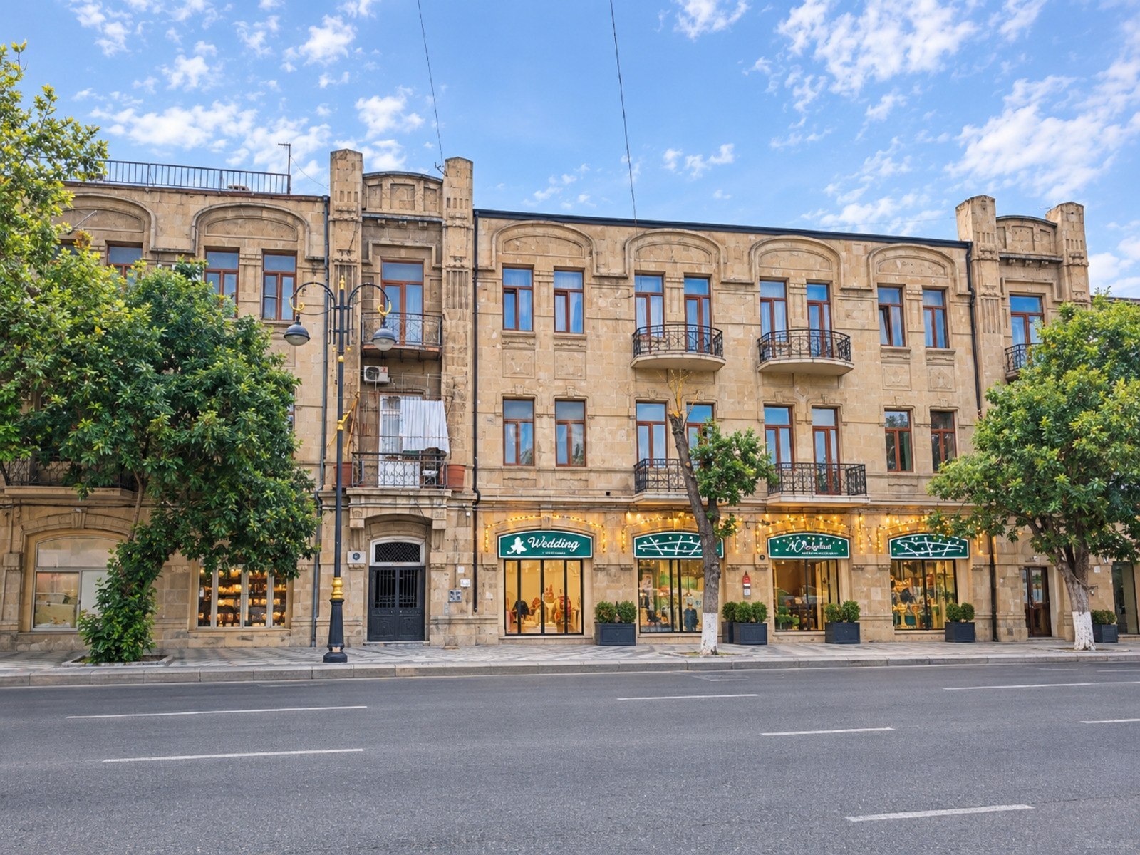 3 otaqlı Köhnə tikili, 28 May m., Bakı