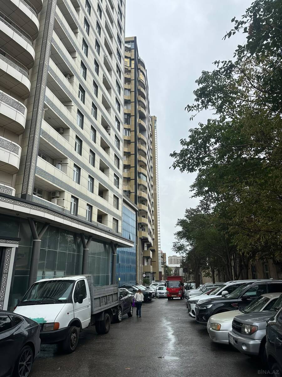 3 otaqlı Yeni tikili, Nizami m., Bakı