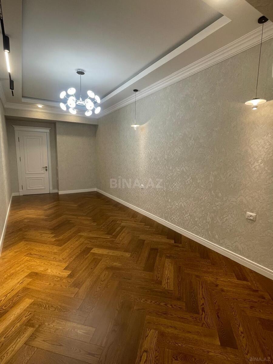 4 otaqlı Yeni tikili, Şah İsmayıl Xətai m., Bakı