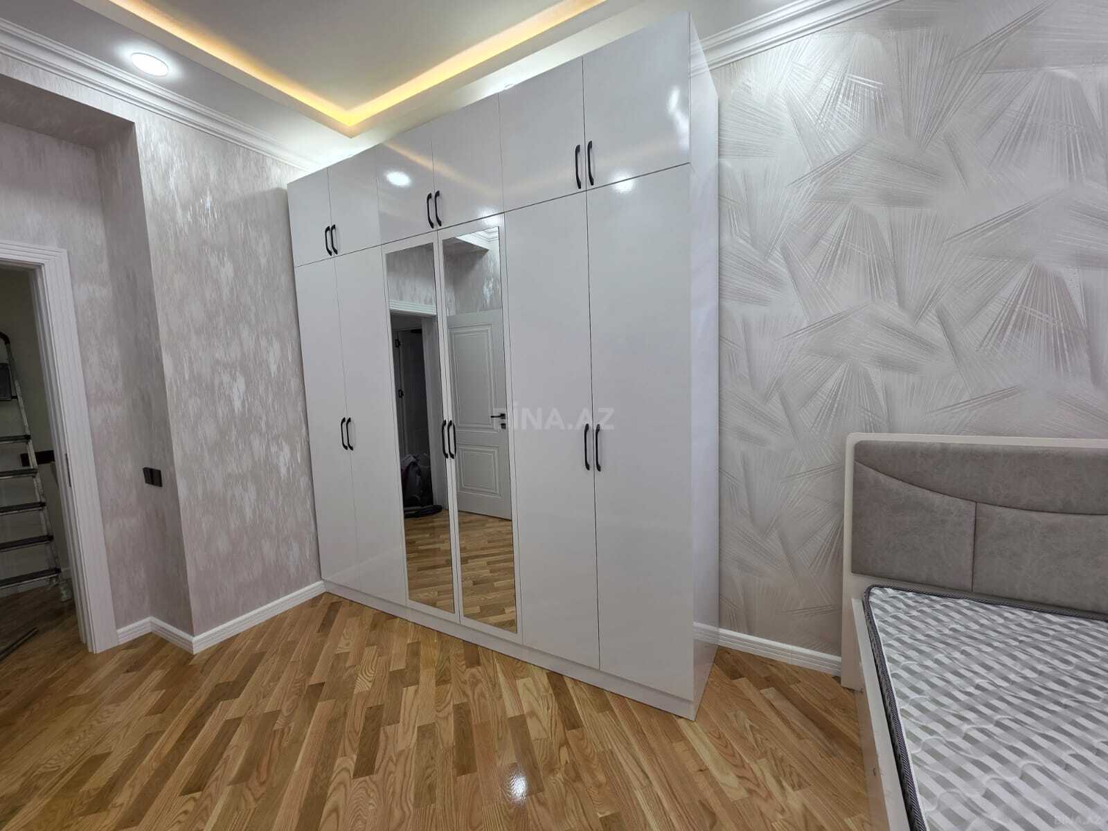 3 otaqlı Yeni tikili, Xırdalan