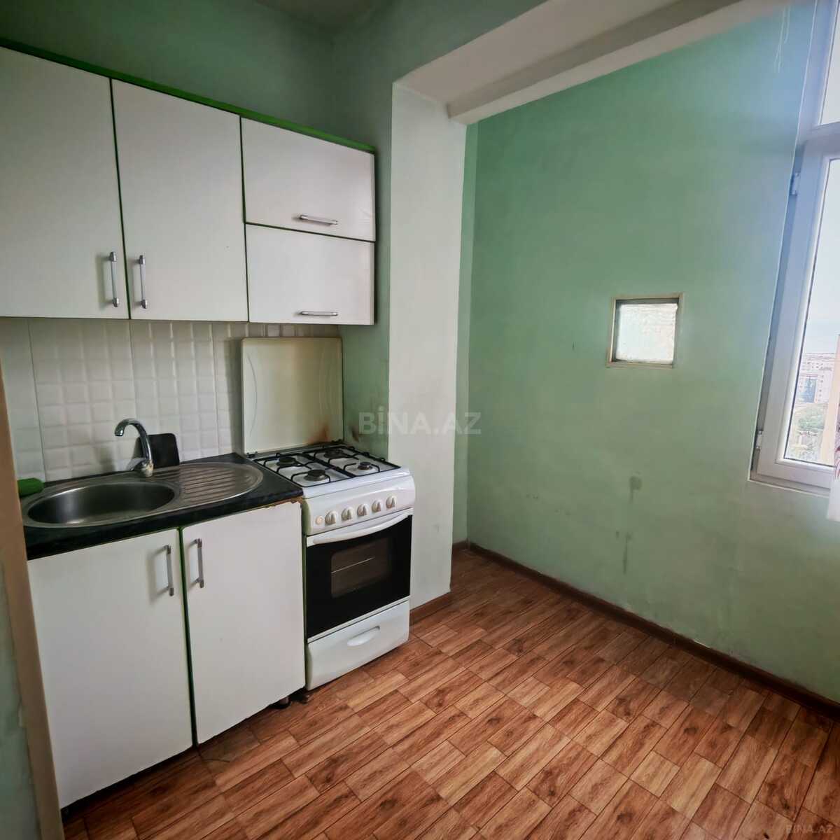 3 otaqlı Köhnə tikili, Əhmədli m., Bakı