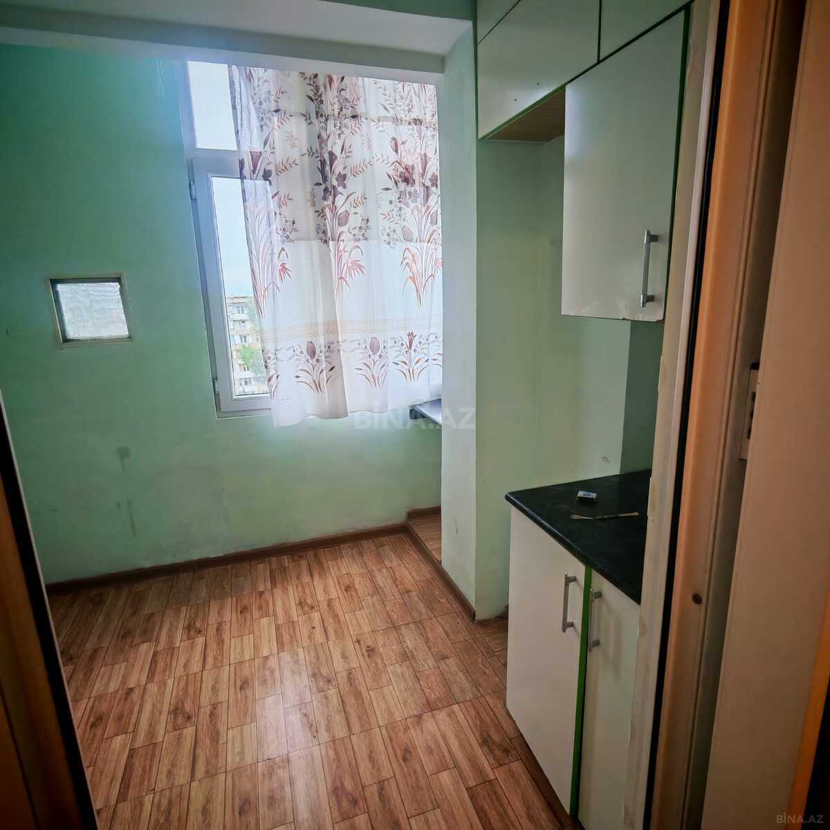 3 otaqlı Köhnə tikili, Əhmədli m., Bakı
