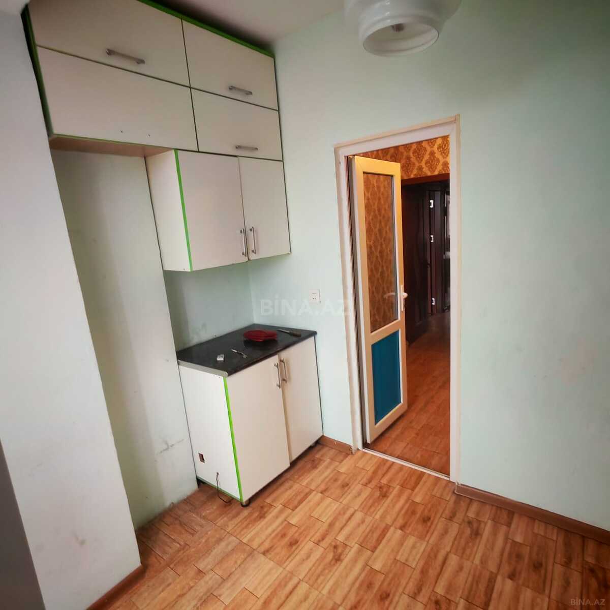 3 otaqlı Köhnə tikili, Əhmədli m., Bakı