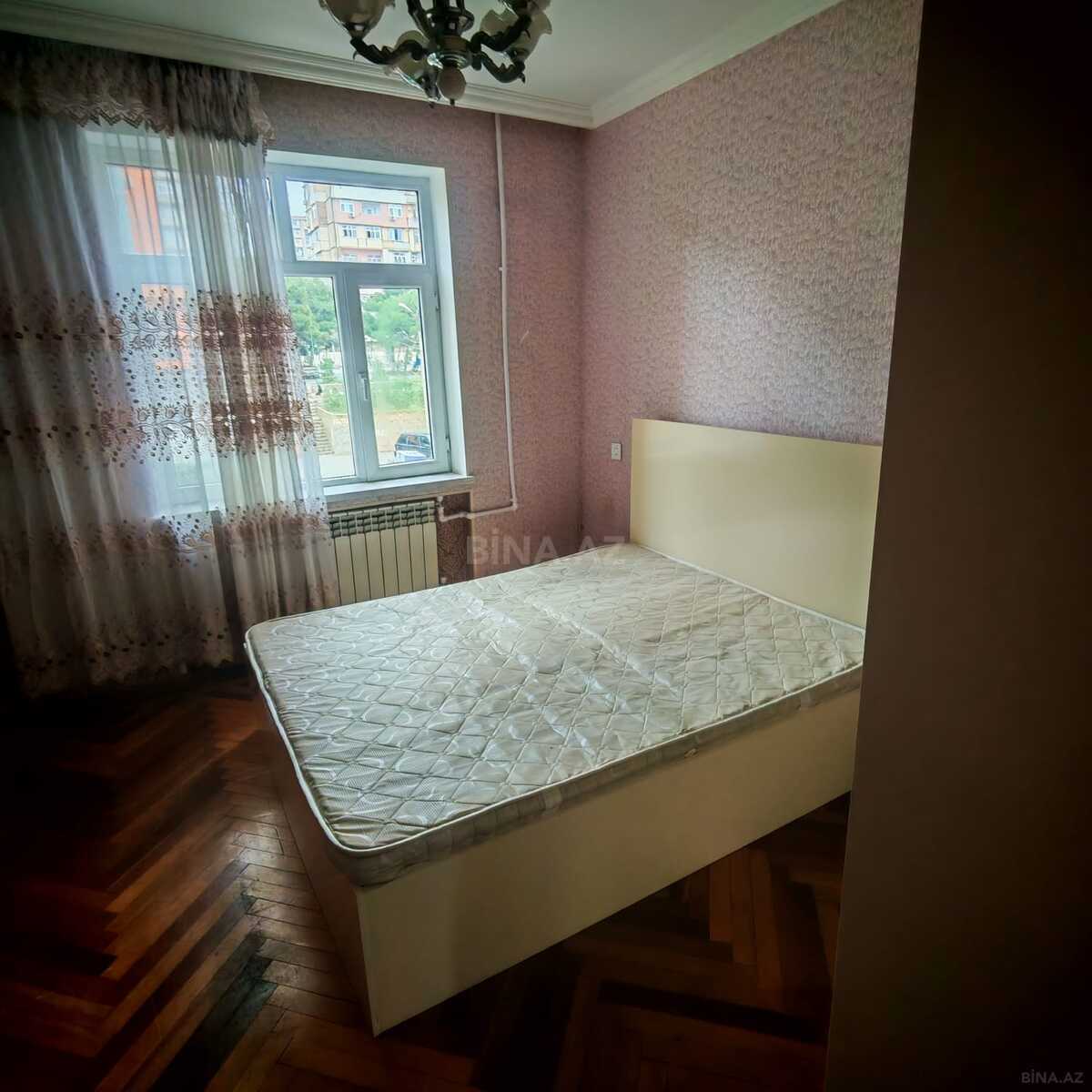 3 otaqlı Köhnə tikili, Əhmədli m., Bakı