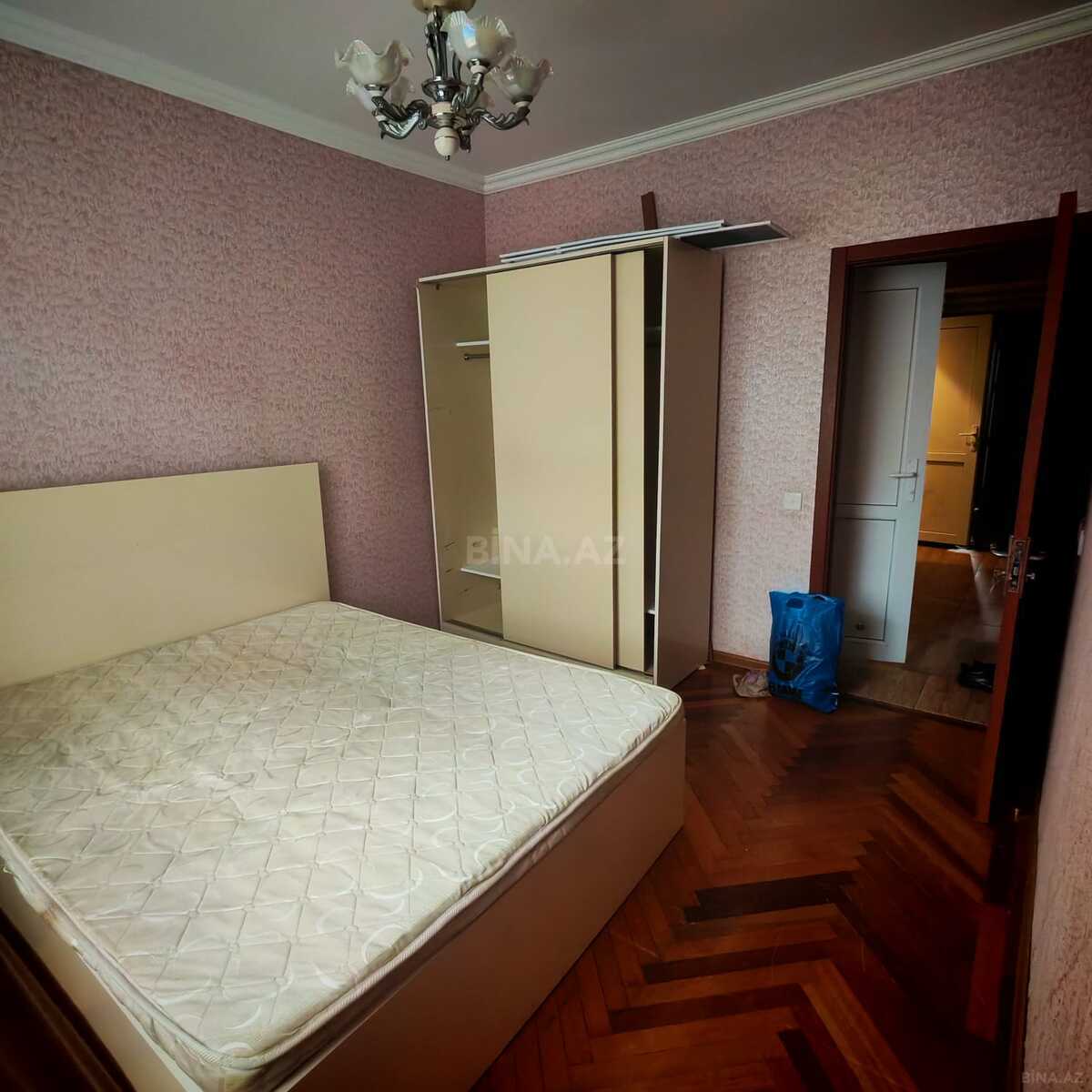3 otaqlı Köhnə tikili, Əhmədli m., Bakı