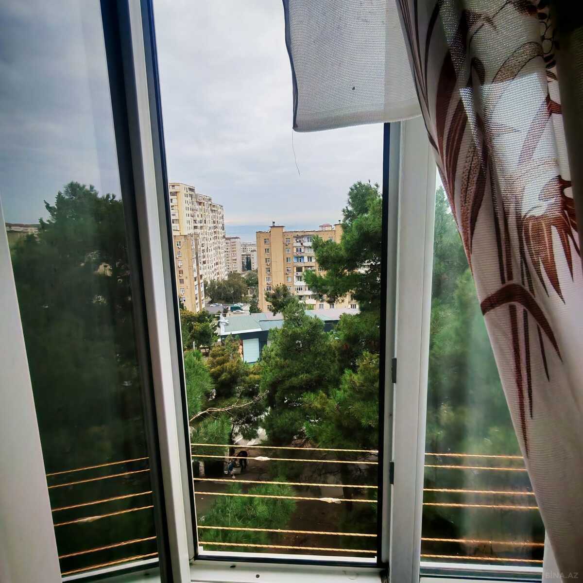 3 otaqlı Köhnə tikili, Əhmədli m., Bakı