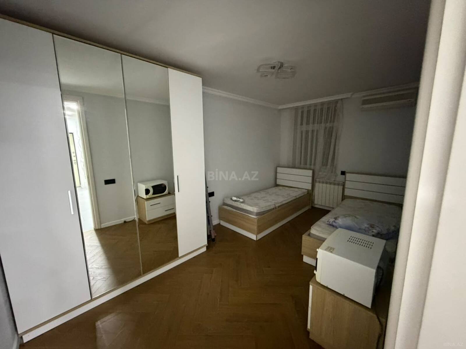 3 otaqlı Köhnə tikili, Sahil m., Bakı