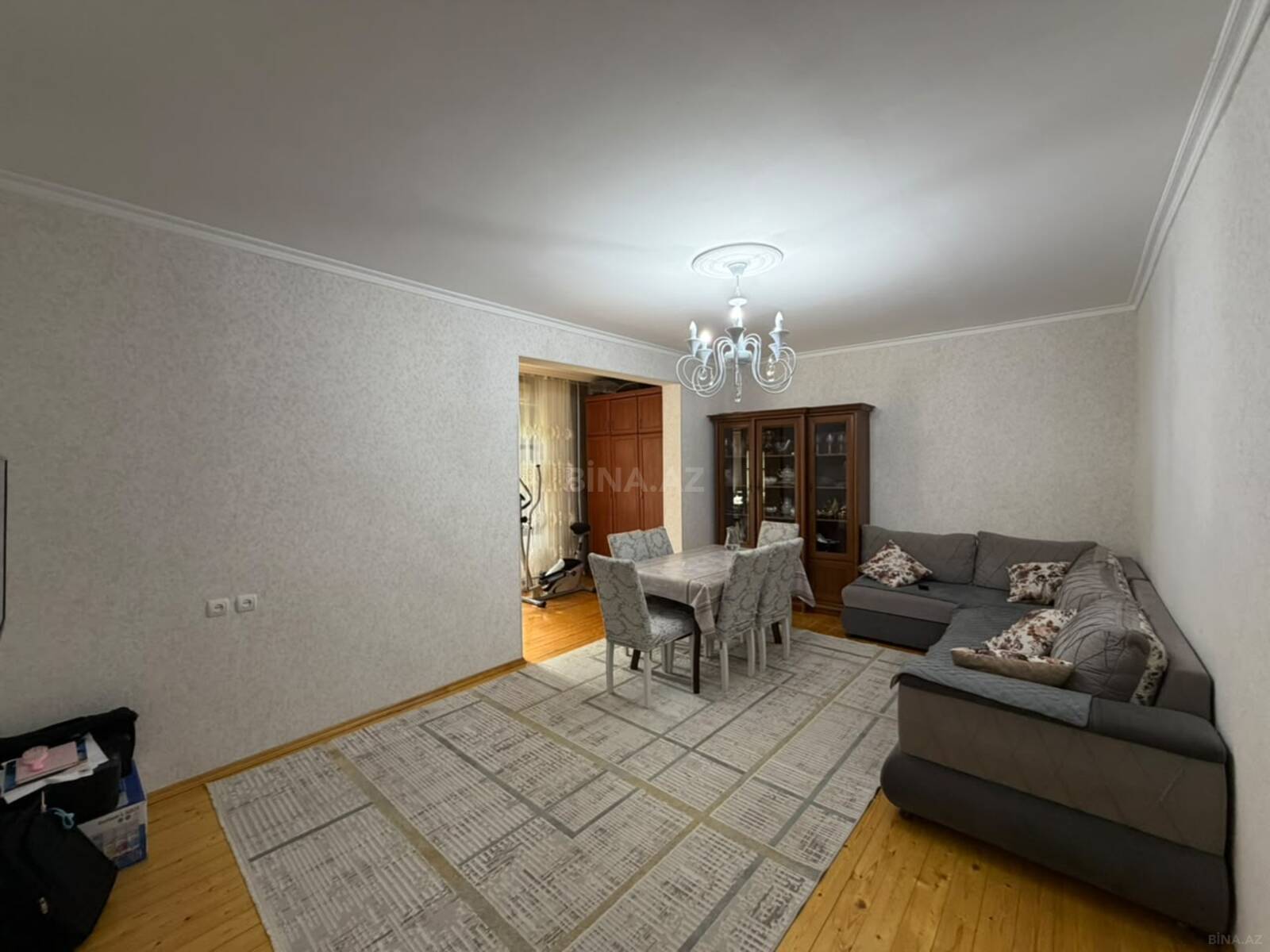 3 otaqlı Köhnə tikili, Badamdar q., Bakı