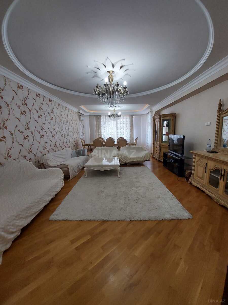 3 otaqlı Yeni tikili, Şah İsmayıl Xətai m., Bakı