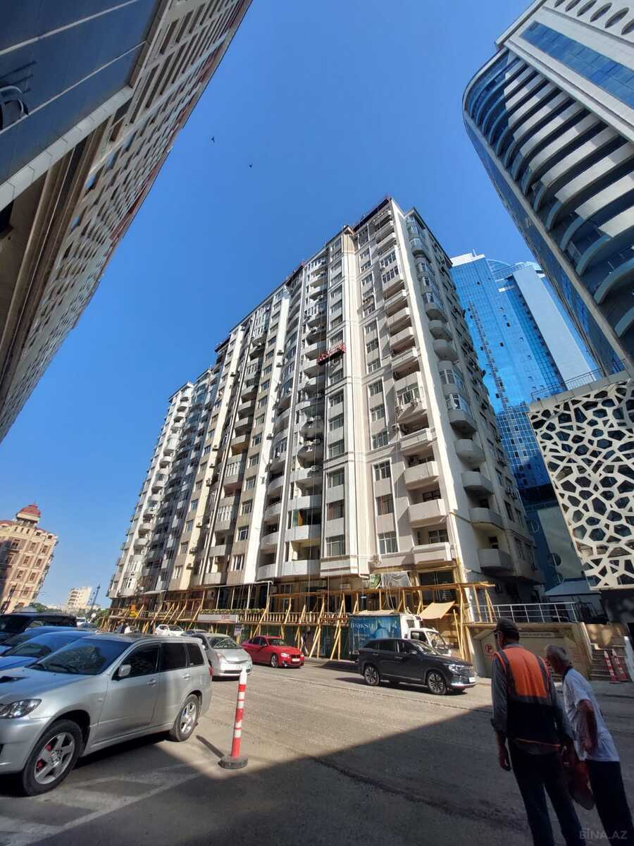 3 otaqlı Yeni tikili, Şah İsmayıl Xətai m., Bakı