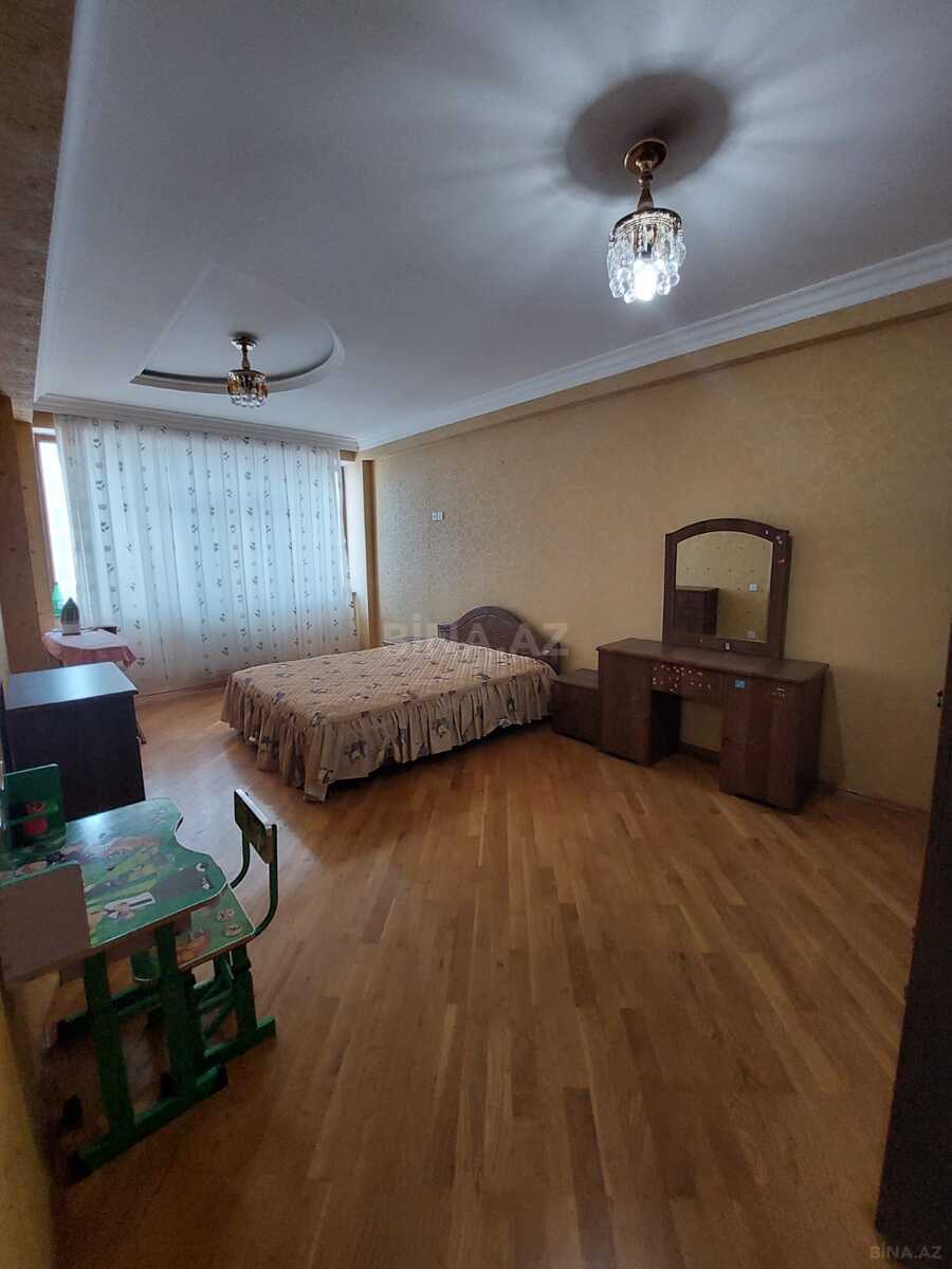 3 otaqlı Yeni tikili, Şah İsmayıl Xətai m., Bakı