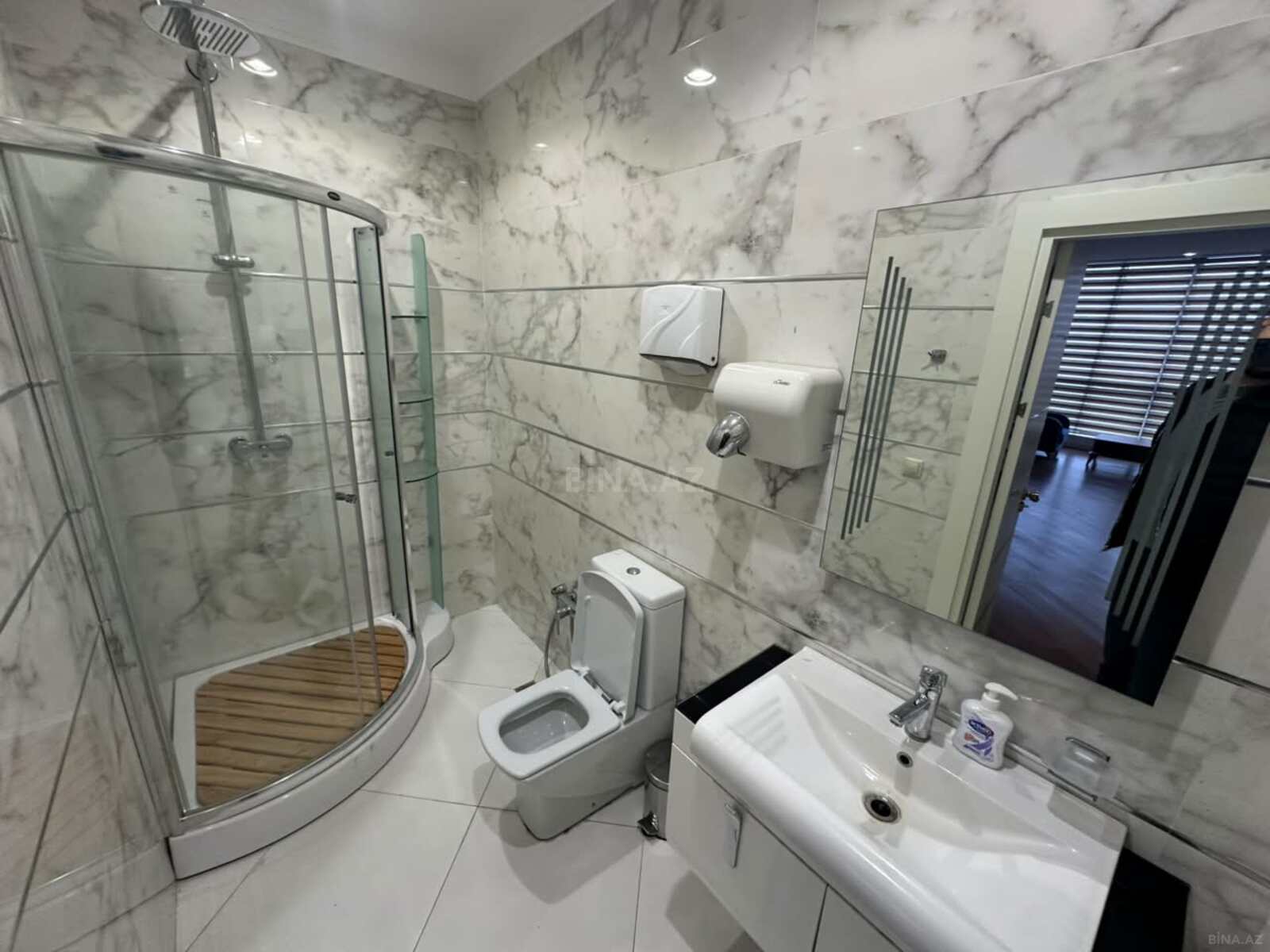 4 otaqlı Ofis, Bakmil m., Bakı