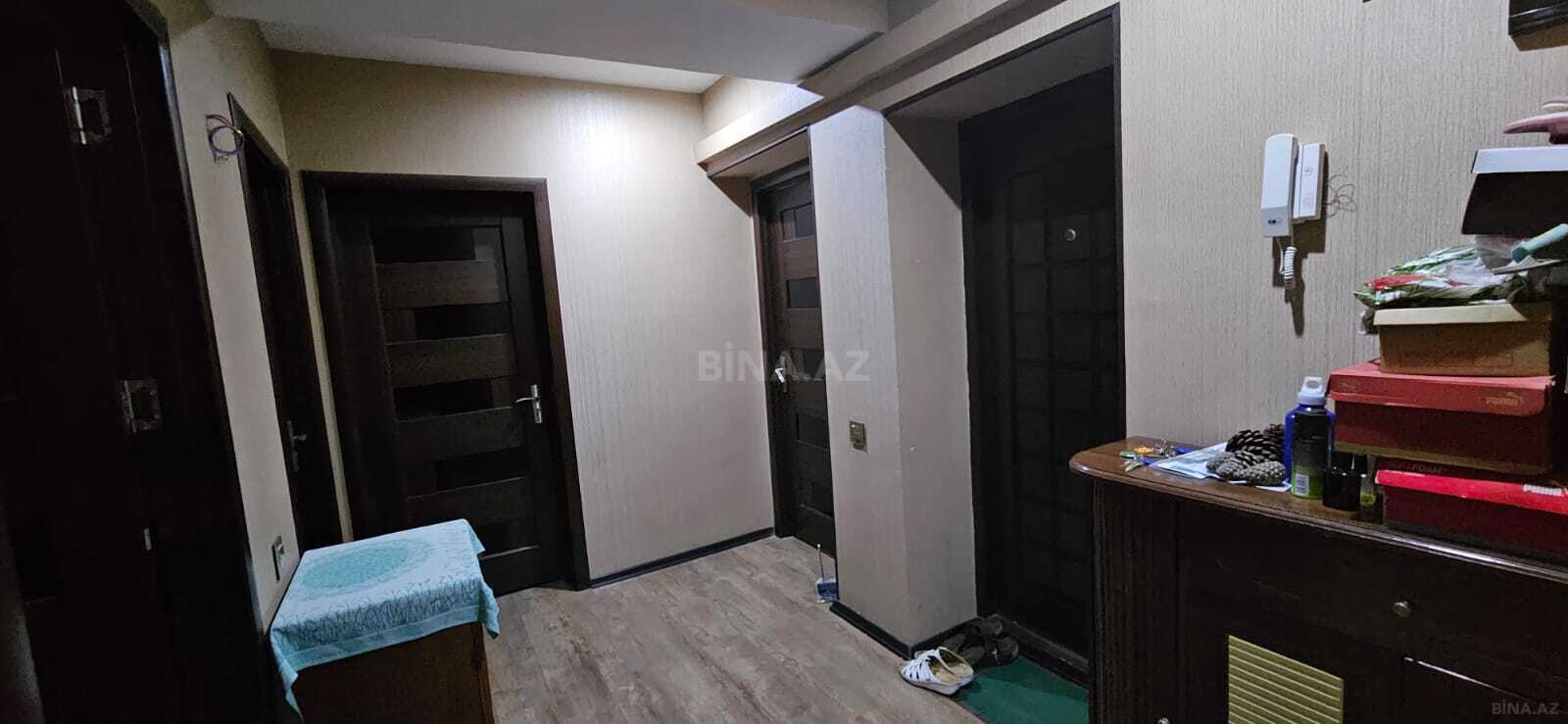 3 otaqlı Köhnə tikili, Qara Qarayev m., Bakı