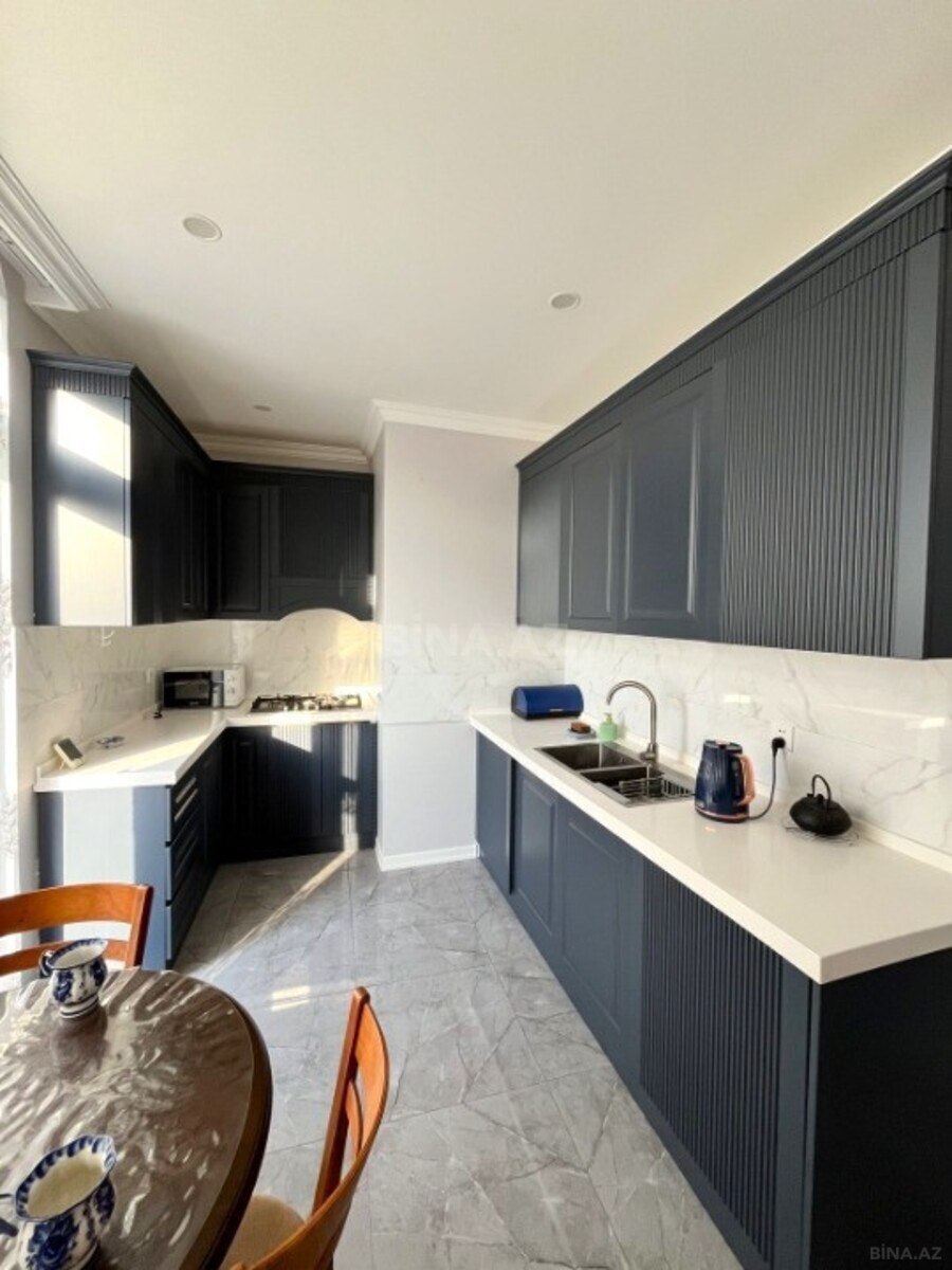 3 otaqlı Yeni tikili, 28 May m., Bakı