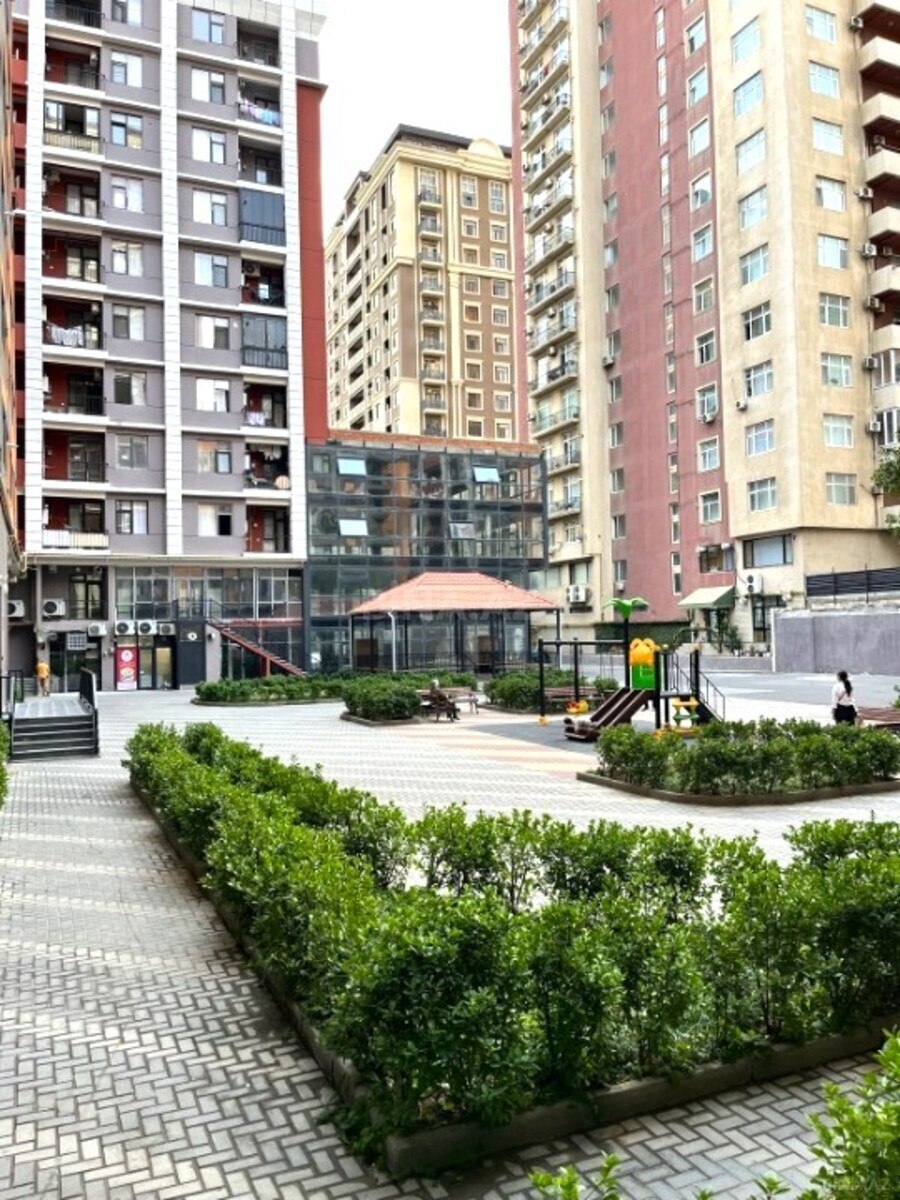3 otaqlı Yeni tikili, 28 May m., Bakı