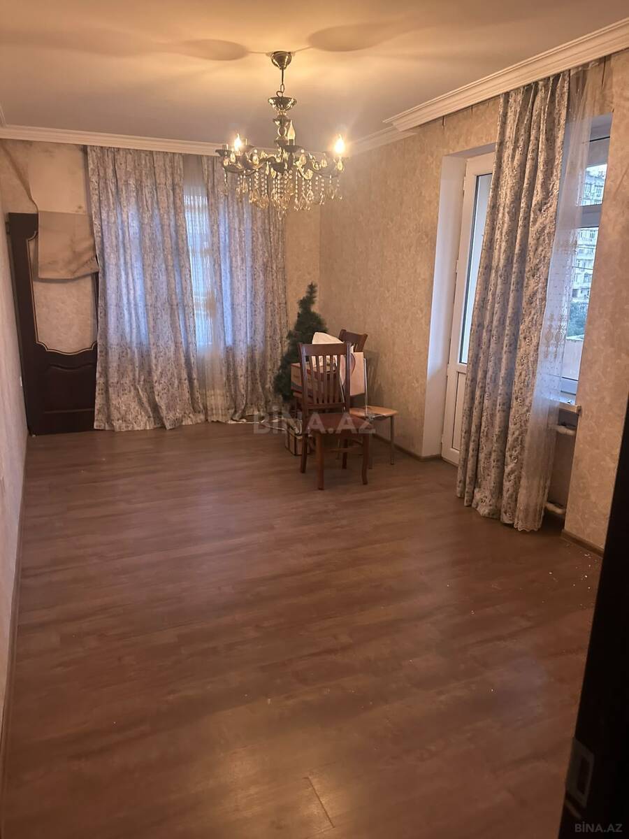 3 otaqlı Köhnə tikili, Suraxanı r., Bakı