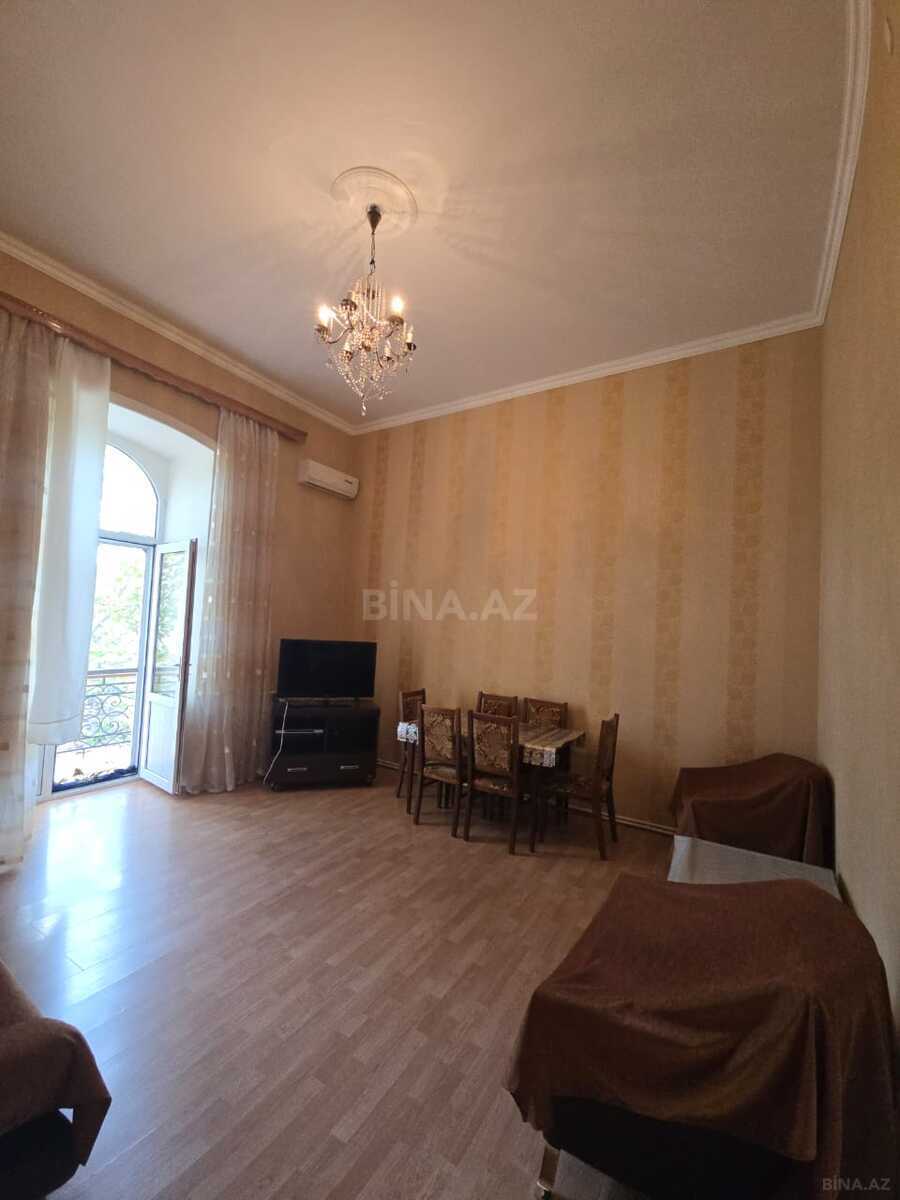 3 otaqlı Köhnə tikili, Sahil m., Bakı