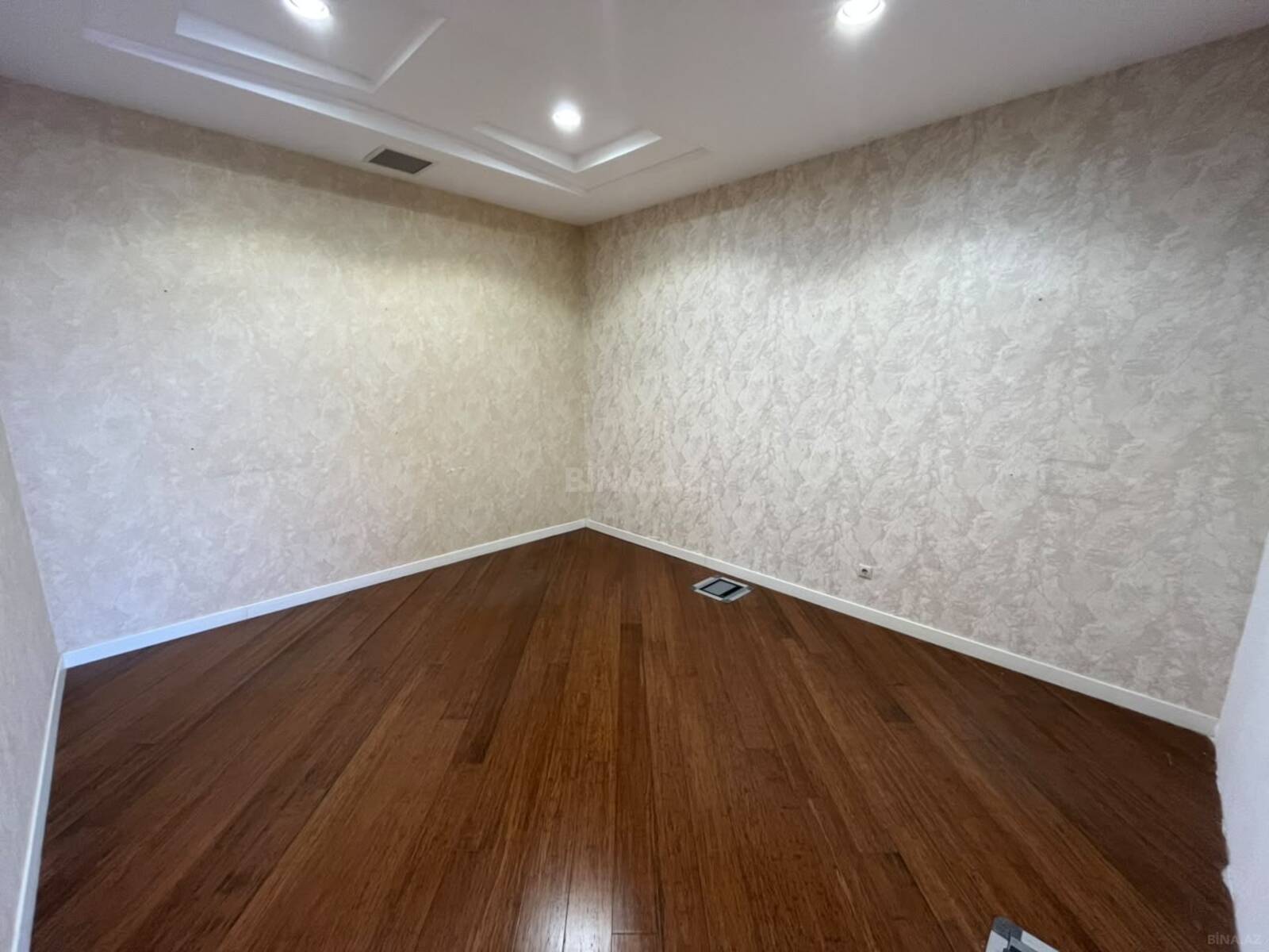 6 otaqlı Ofis, Bakmil m., Bakı