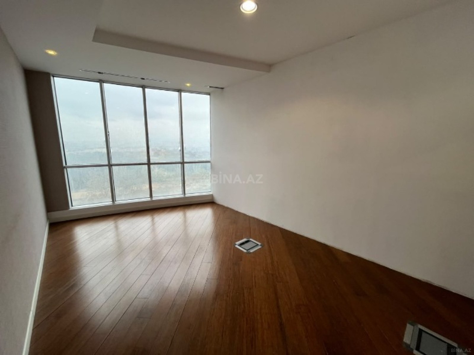 6 otaqlı Ofis, Bakmil m., Bakı