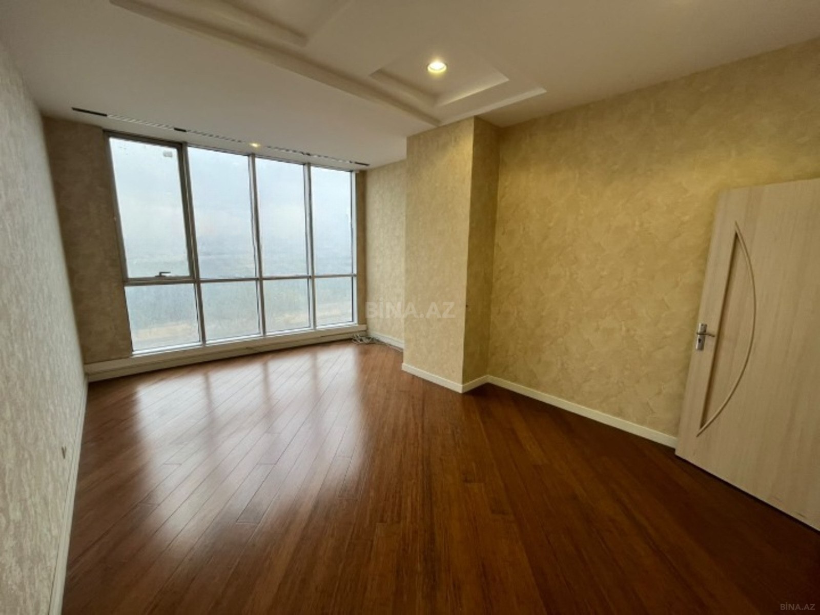 6 otaqlı Ofis, Bakmil m., Bakı