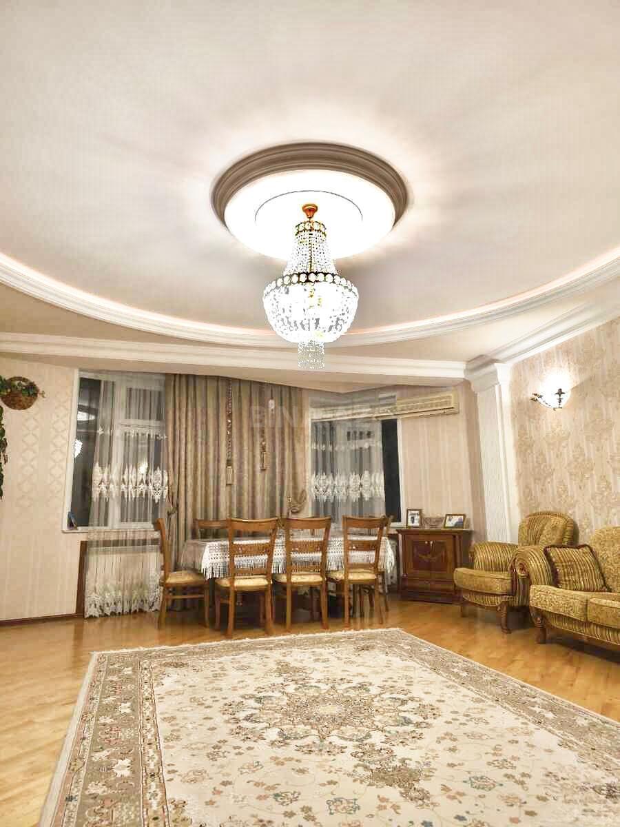 4 otaqlı Yeni tikili, 28 May m., Bakı