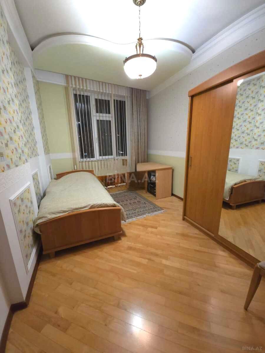 4 otaqlı Yeni tikili, 28 May m., Bakı