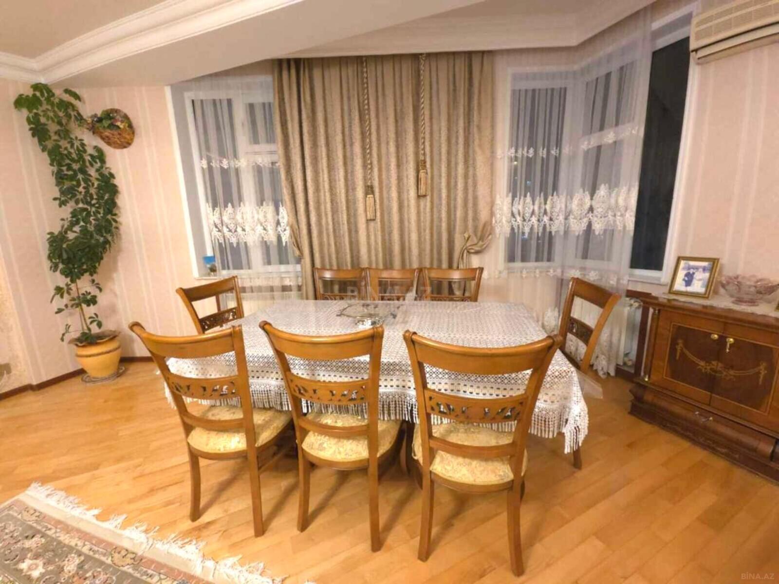 4 otaqlı Yeni tikili, 28 May m., Bakı