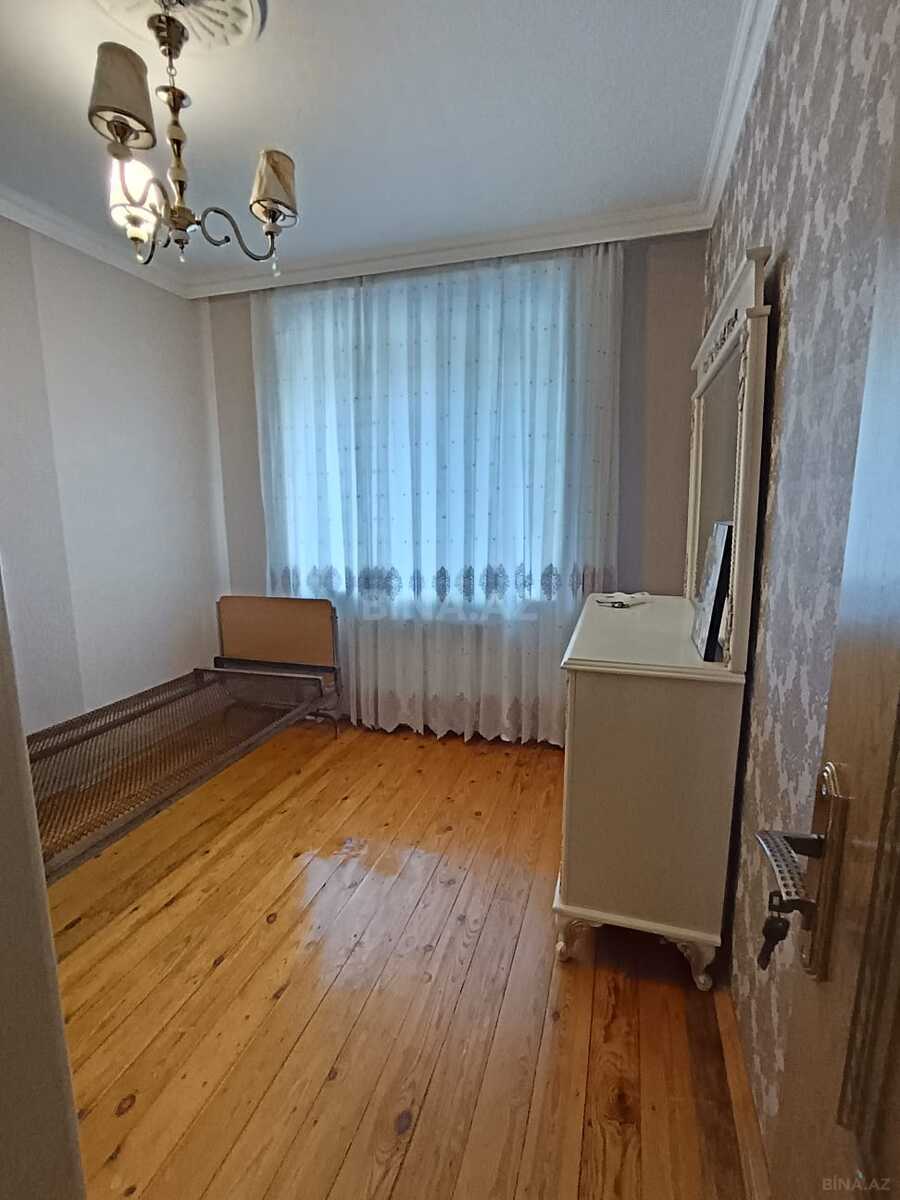 3 otaqlı Köhnə tikili, Sumqayıt