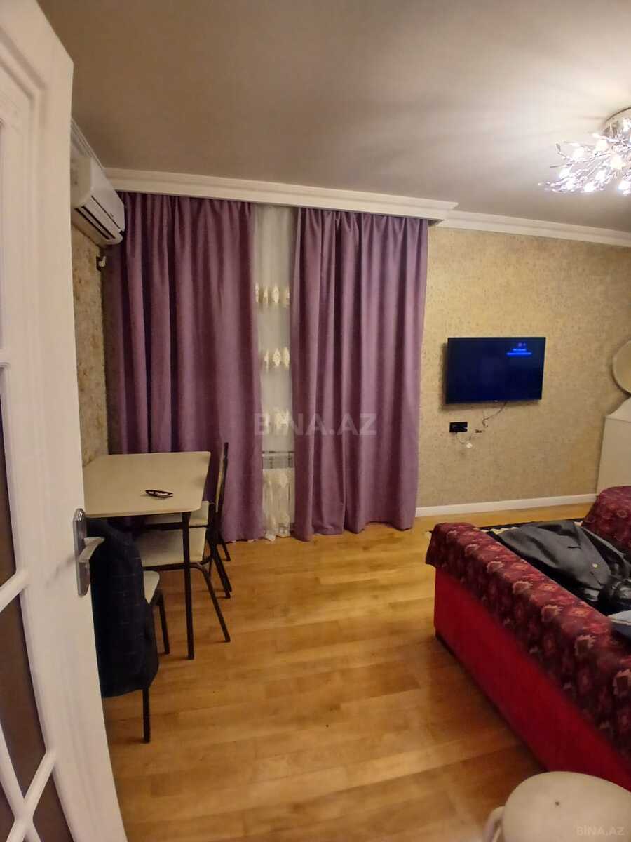2 otaqlı Köhnə tikili, Elmlər Akademiyası m., Bakı