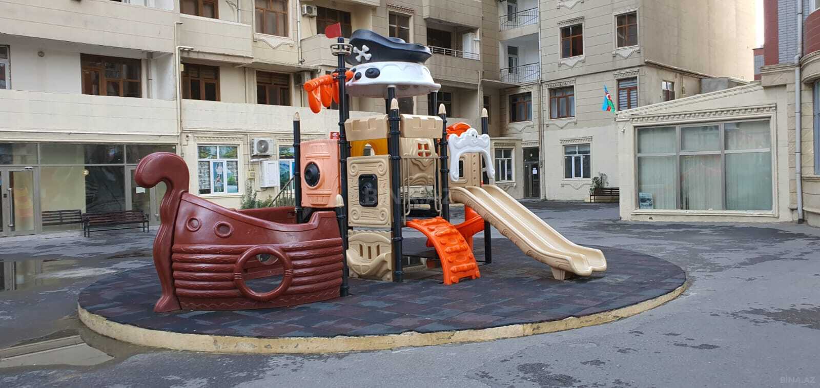 4 otaqlı Yeni tikili, Şah İsmayıl Xətai m., Bakı