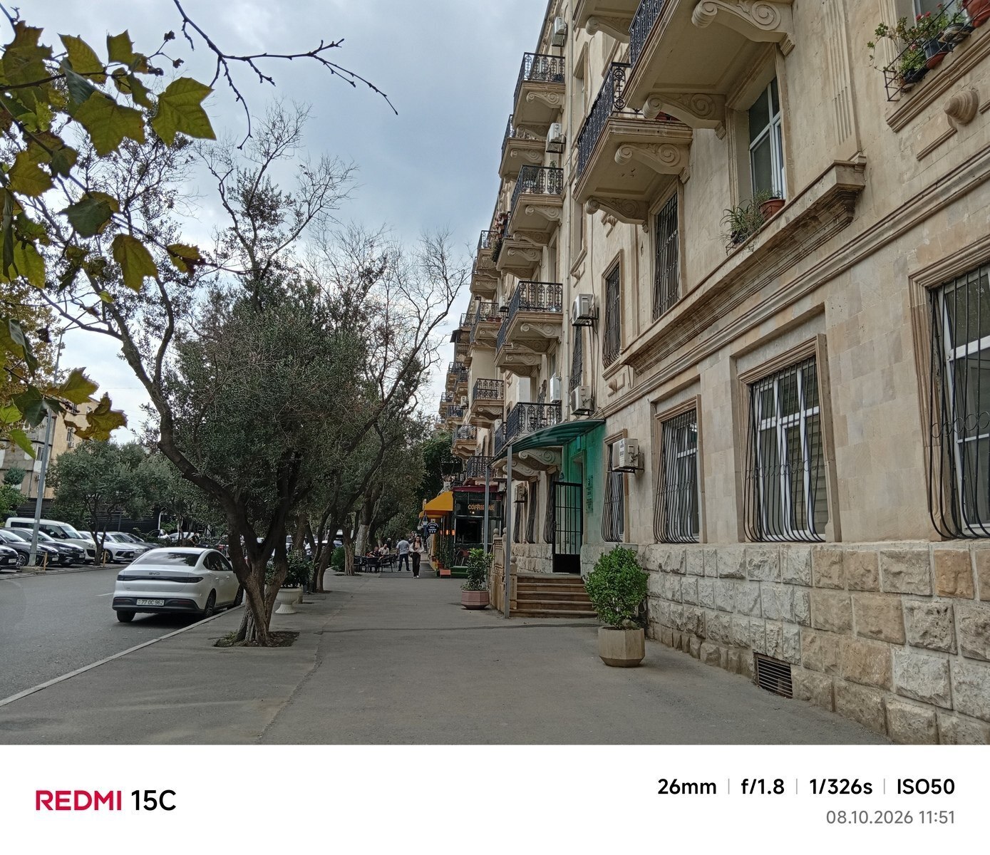 2 otaqlı Köhnə tikili, Elmlər Akademiyası m., Bakı