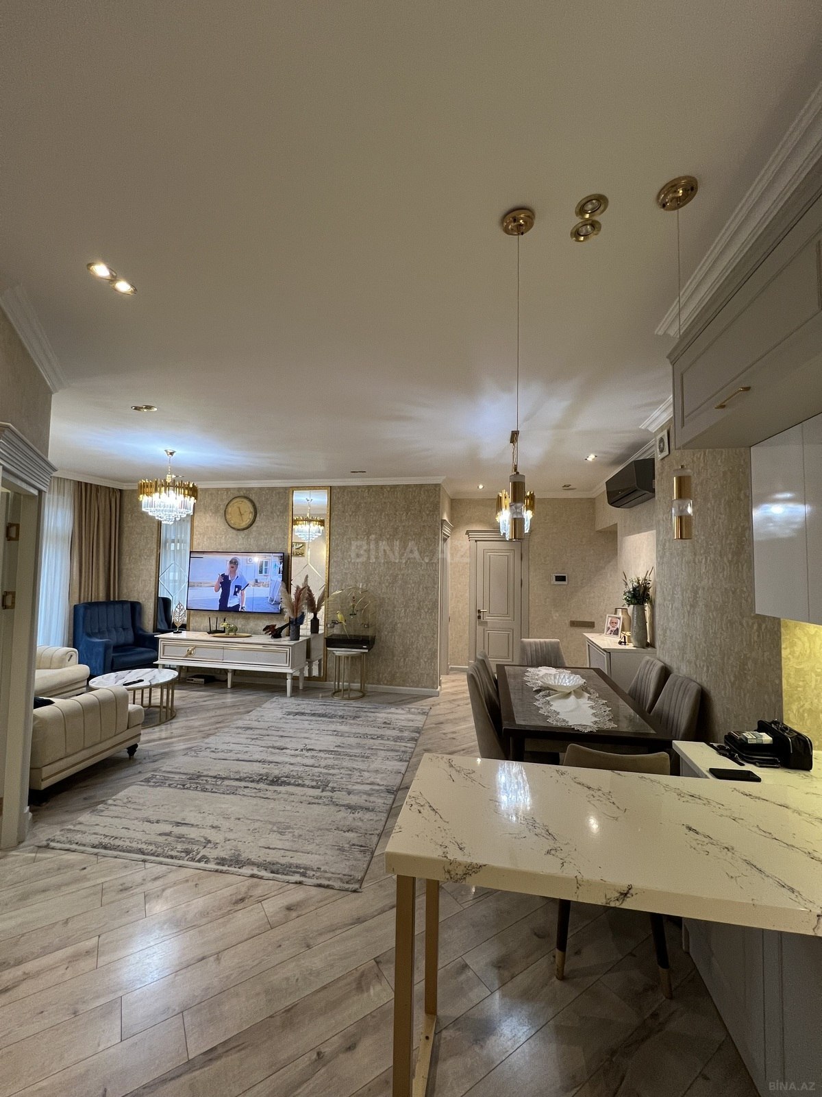3 otaqlı Yeni tikili, 8 Noyabr m., Bakı