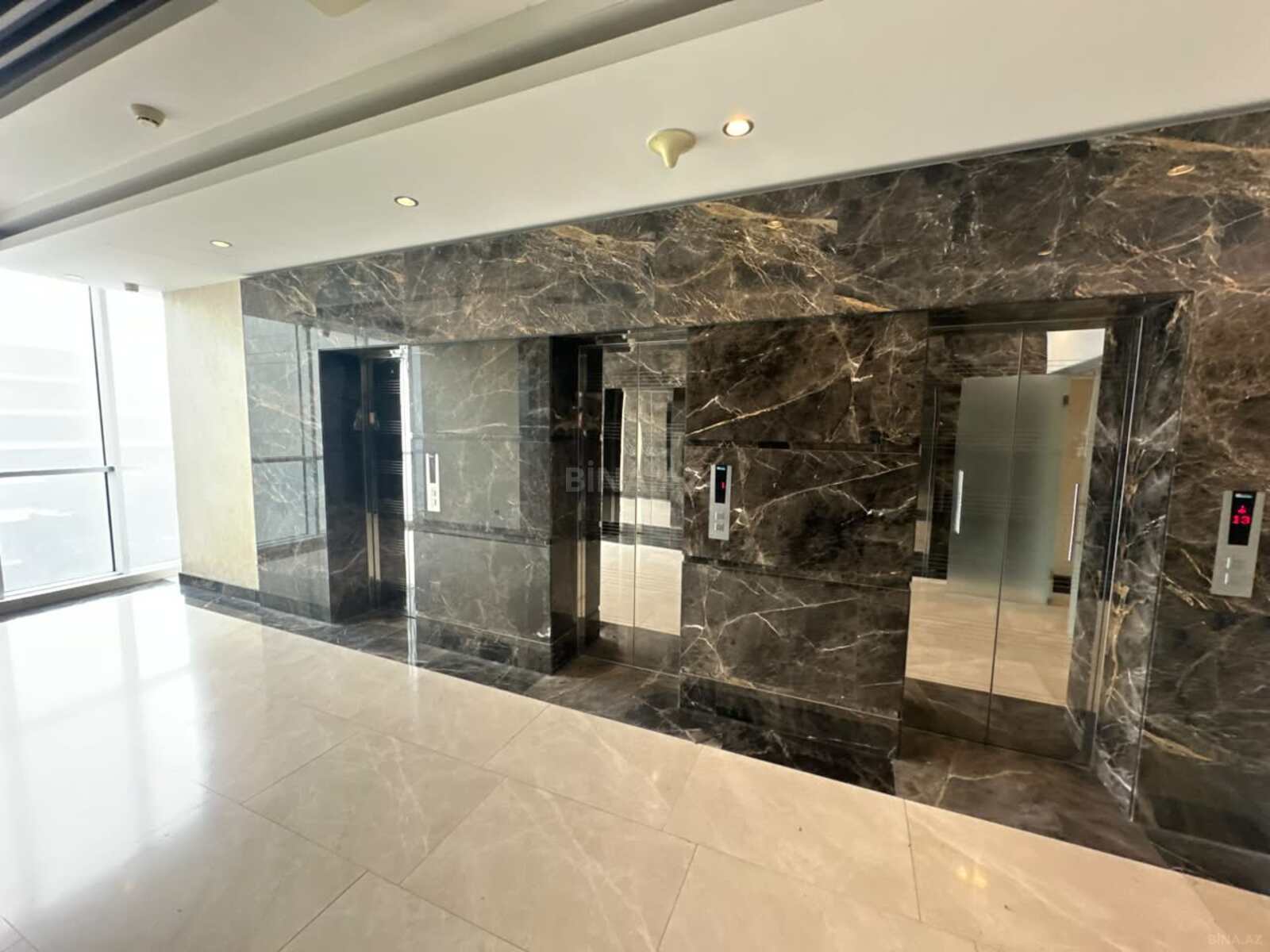 3 otaqlı Ofis, Bakmil m., Bakı