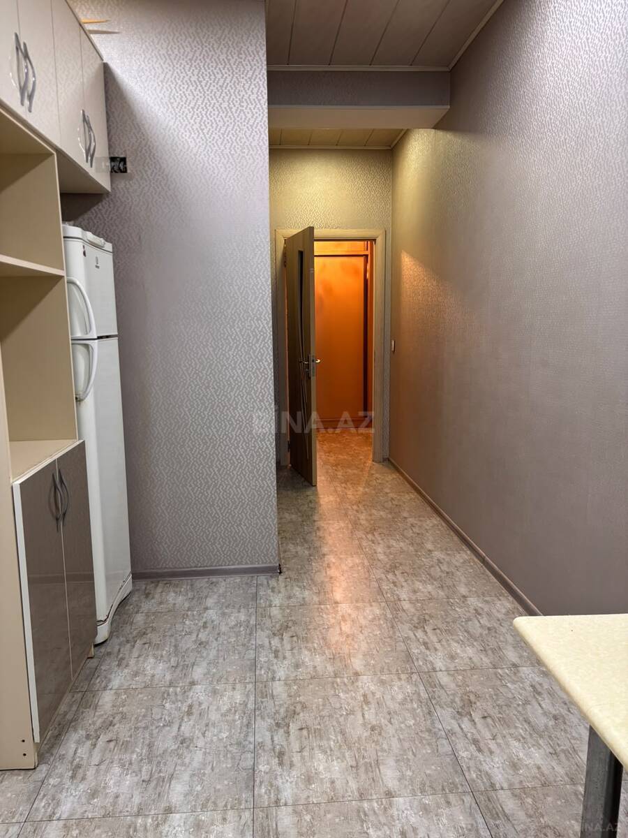 3 otaqlı Yeni tikili, Xırdalan