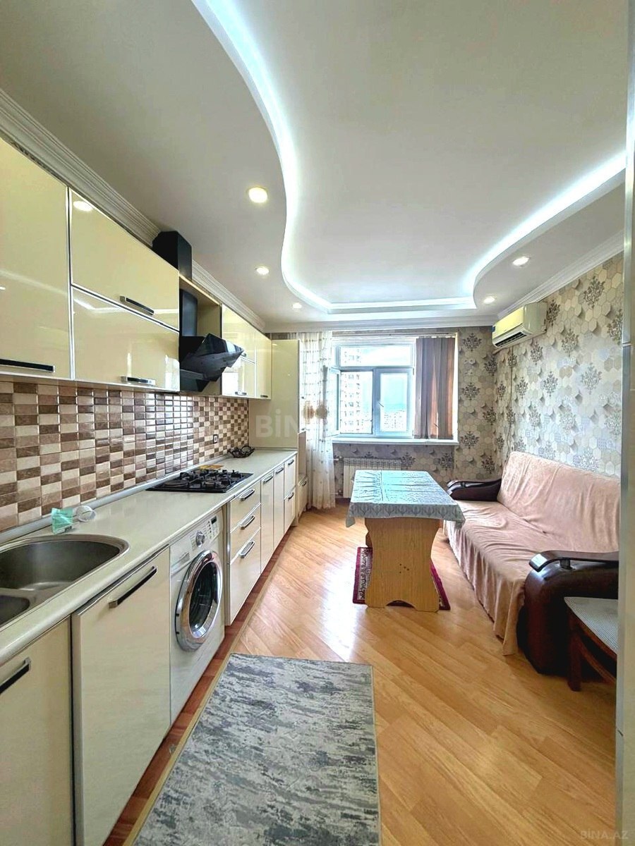 3 otaqlı Köhnə tikili, Həzi Aslanov m., Bakı