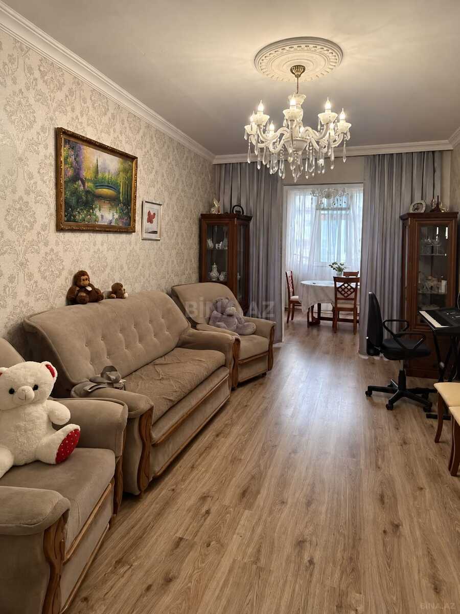 2 otaqlı Köhnə tikili, Elmlər Akademiyası m., Bakı