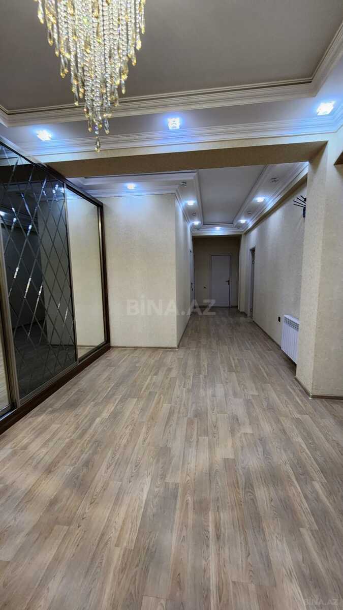 3 otaqlı Yeni tikili, İnşaatçılar m., Bakı