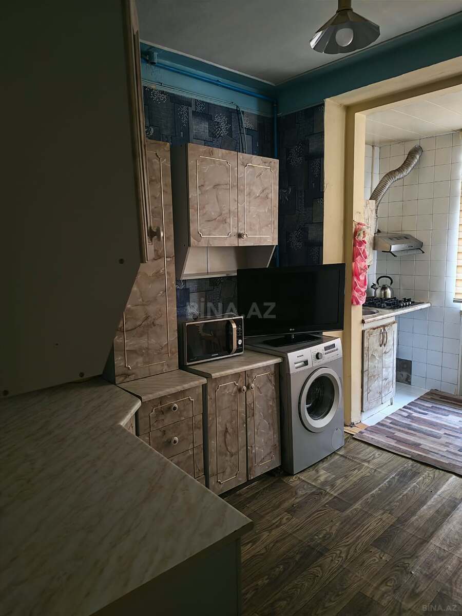 3 otaqlı Köhnə tikili, Azadlıq Prospekti m., Bakı