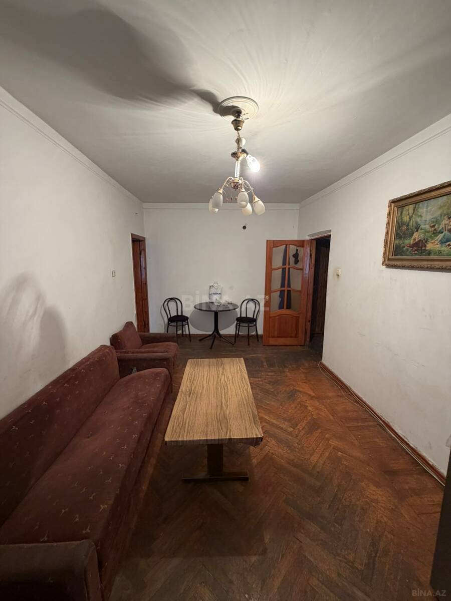 2 otaqlı Köhnə tikili, 8-ci mikrorayon q., Bakı