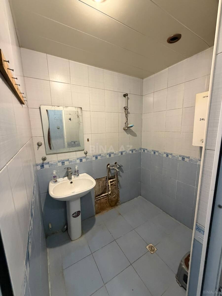 2 otaqlı Köhnə tikili, 8-ci mikrorayon q., Bakı