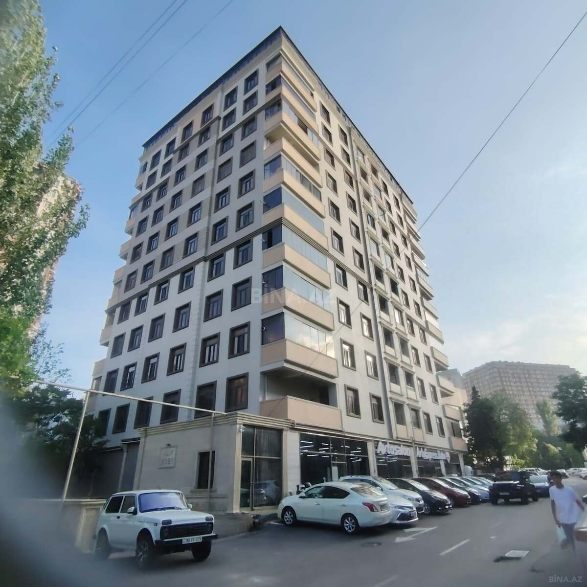 3 otaqlı Yeni tikili, Memar Əcəmi m., Bakı