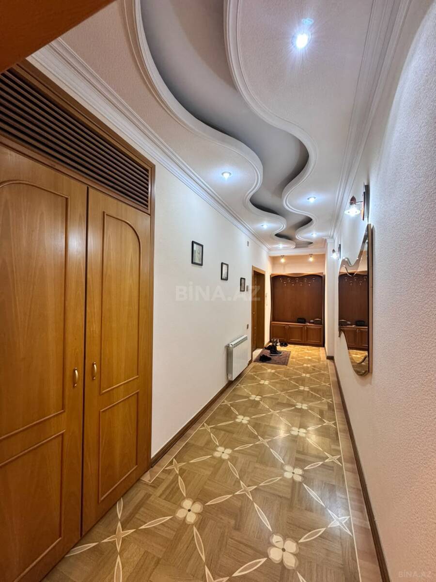 6 otaqlı Yeni tikili, Nizami m., Bakı
