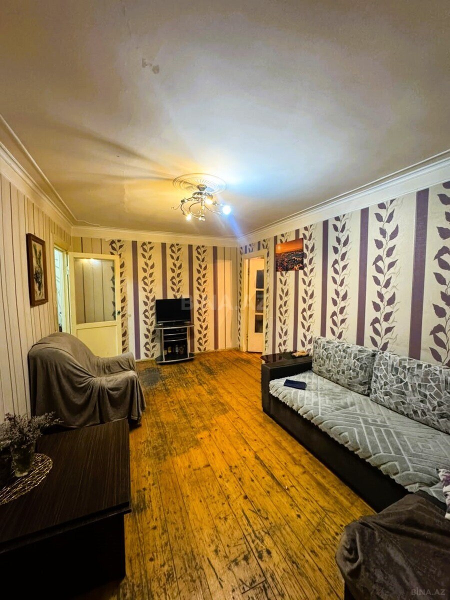 2 otaqlı Köhnə tikili, Qara Qarayev m., Bakı