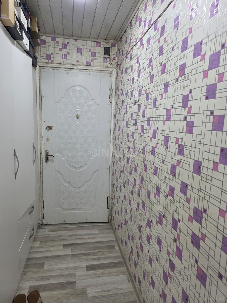 3 otaqlı Köhnə tikili, Xalqlar Dostluğu m., Bakı