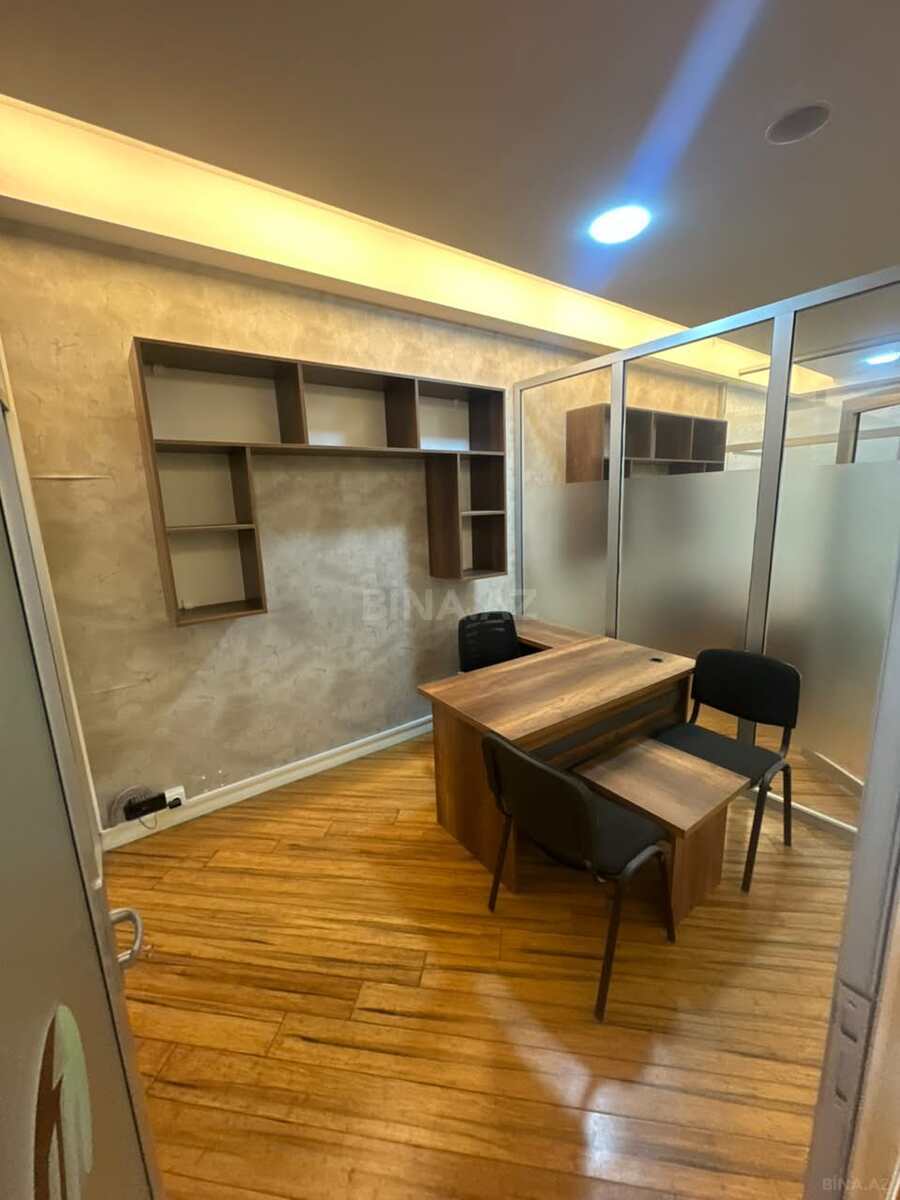 10 otaqlı Ofis, Bakmil m., Bakı